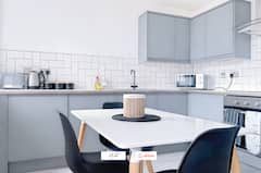 2BR Old Town Apartment, Steps Away From HullMarina! — Hull