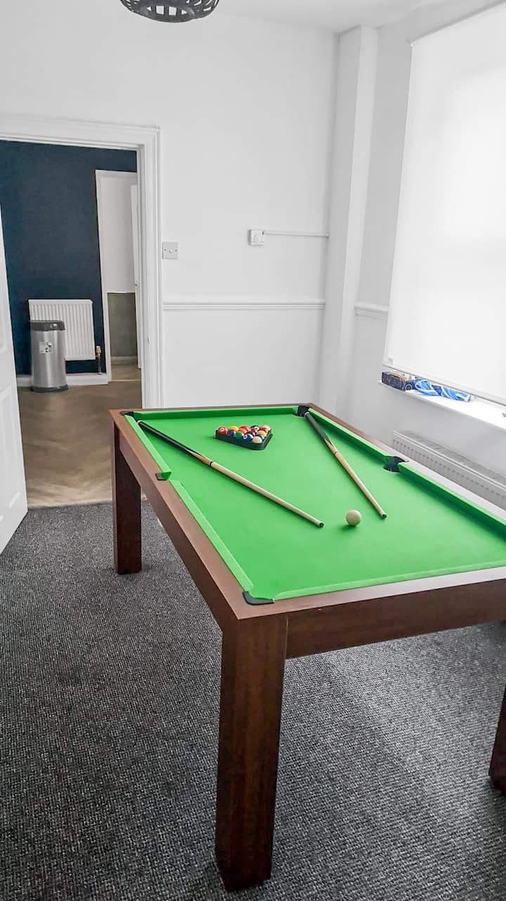 4BR House Near Hull City Centre & Royal Infirmary! — HULL