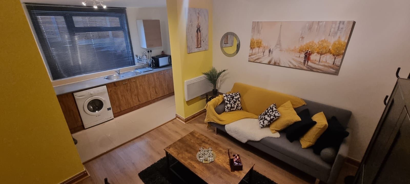 Flat1, 59 Bristol Road