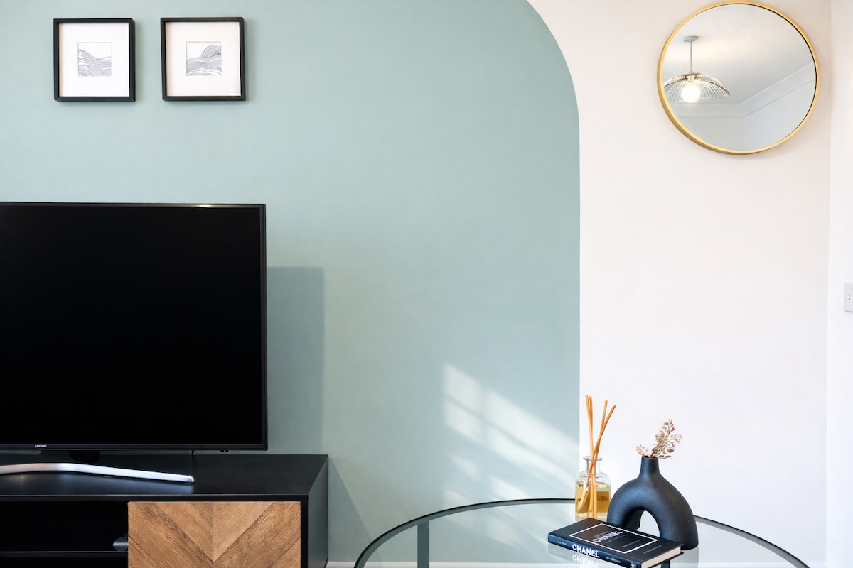 Spacious Duplex with Free Parking near the University — Oxford