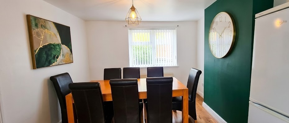 15 Holland — Sheffield