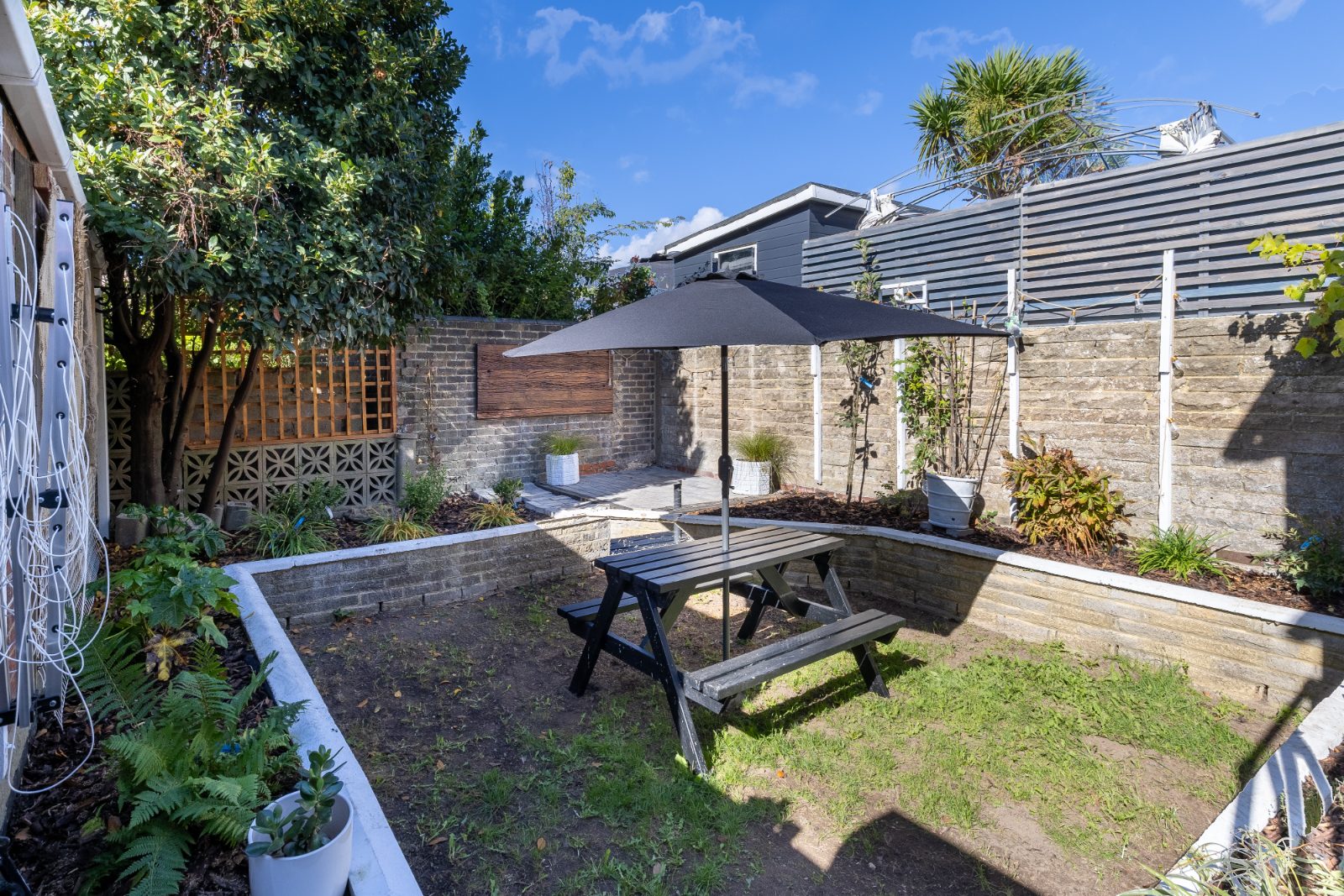 Brighton Contractor Crew Base | 6 Private Rooms — Brighton