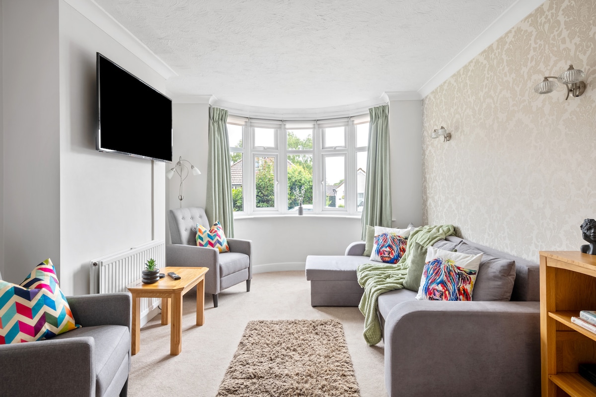 3 Bed Contractor House in Ipswich — Sleeps 6 — ipswich