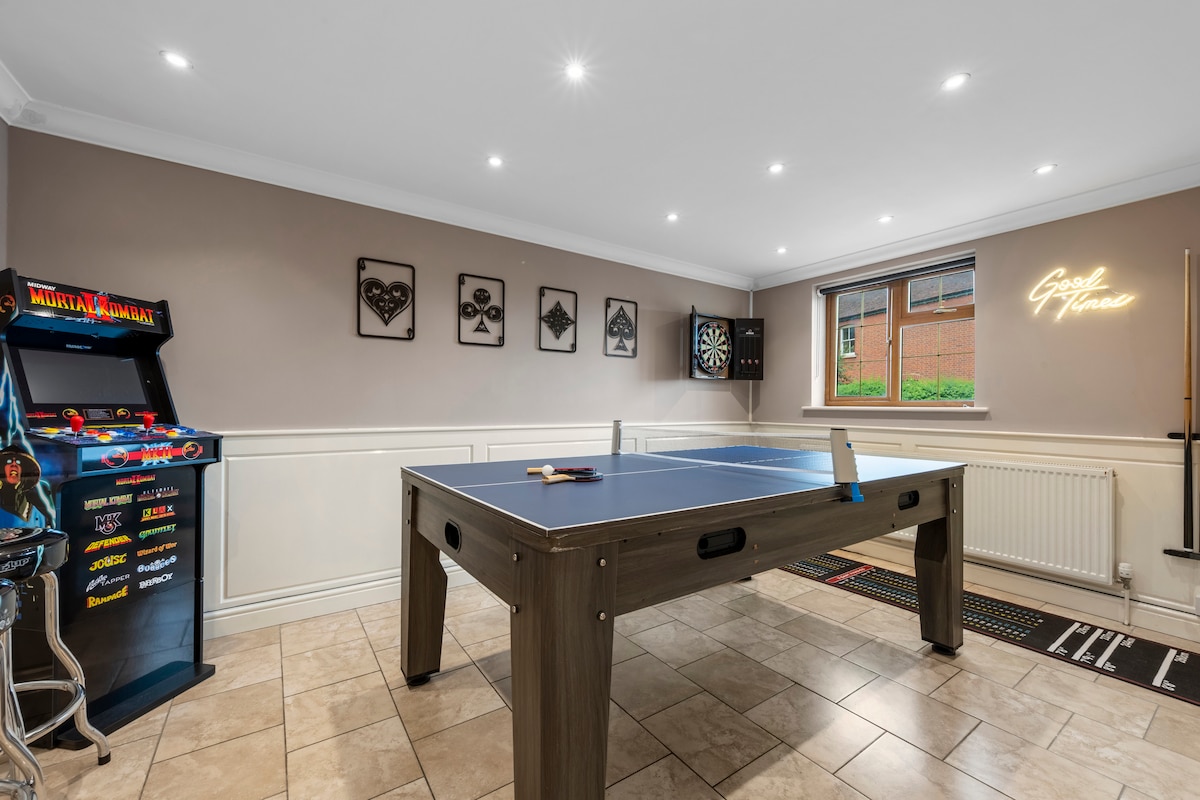 The Ultimate Contractor Hub — Wootton