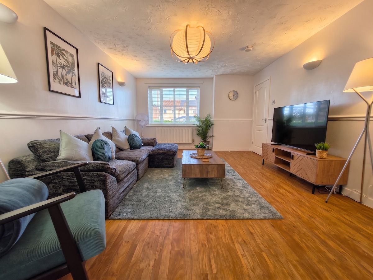 Spacious 3 Bed Home | Contractor | Driveway | Sleeps 5 — Milton Keynes