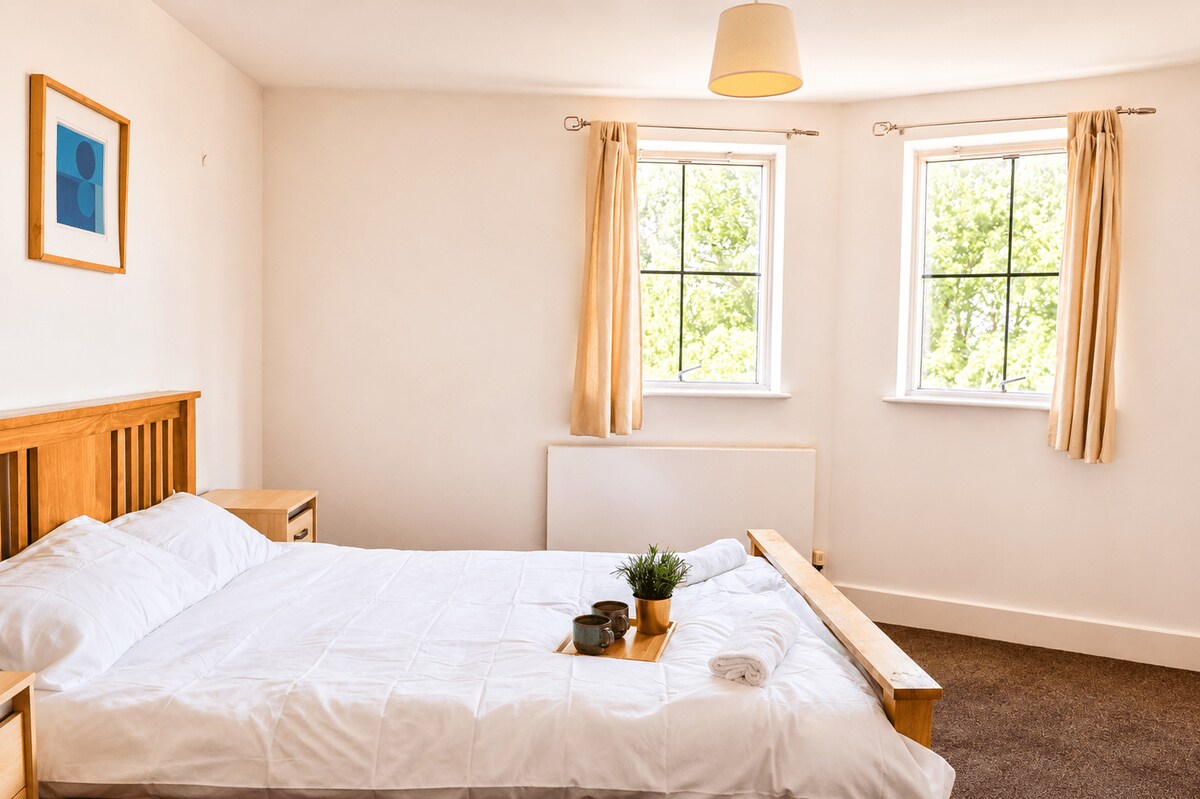 Airbnb: Holiday Rentals, Cabins, Beach Houses, Unique Homes & Experiences — West Midlands