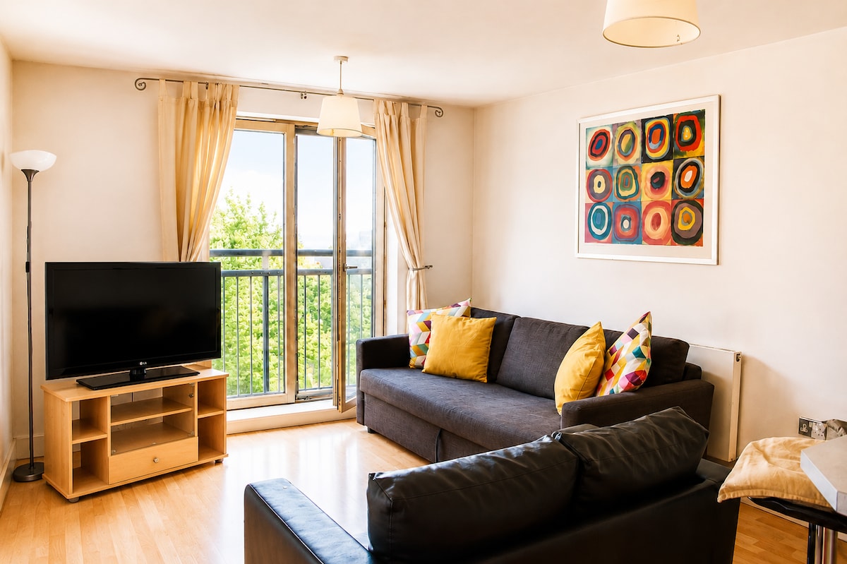 Airbnb: Holiday Rentals, Cabins, Beach Houses, Unique Homes & Experiences — West Midlands