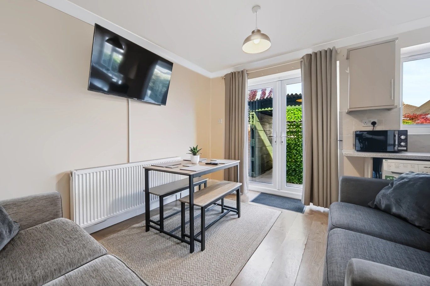 85 Daventry Rd — Coventry